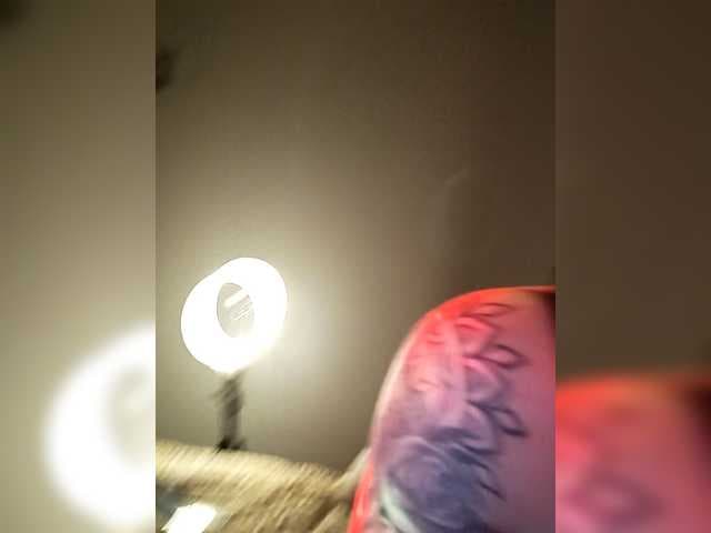 l0ve-l0ver live cam on bongacams