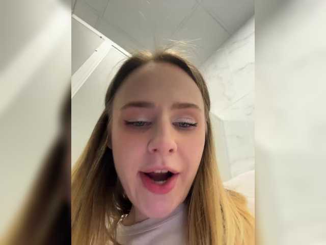 elegantbabe on bongacams