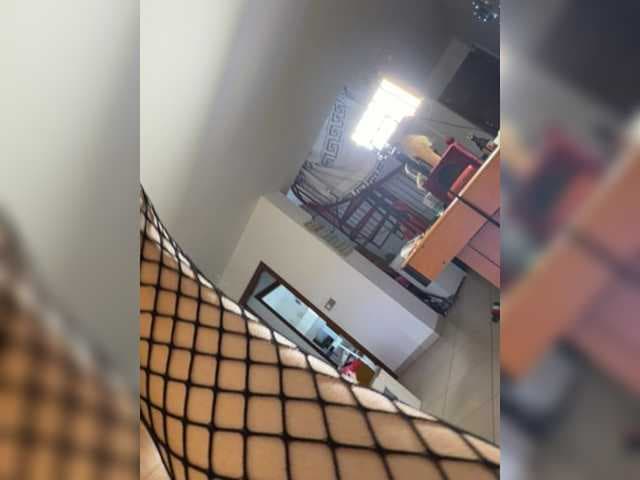 BigTwiXXX live cam on bongacams