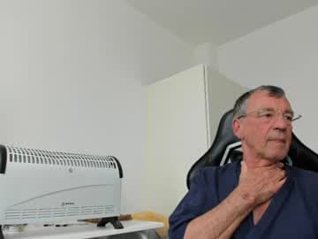 200gentleman on chaturbate