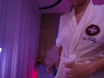 a_aisha live cam on chaturbate