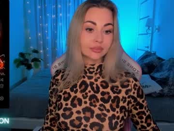 adeleroberts live cam on chaturbate