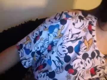 alynfoxx live cam on chaturbate