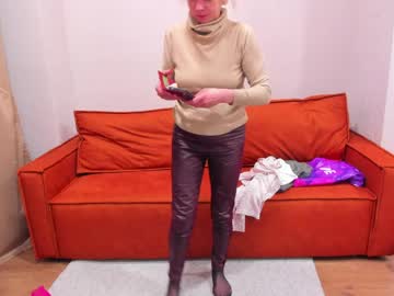 ann_annise on chaturbate