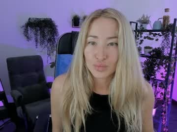 astramonroe live cam on chaturbate