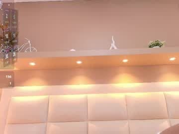chloebrunnie live cam on chaturbate