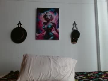 crystal_starx on chaturbate