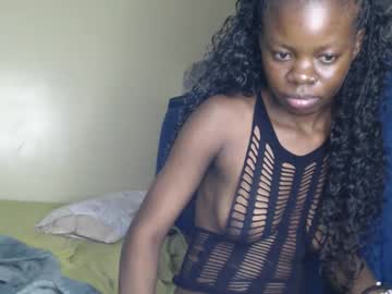 curvyjoan on chaturbate