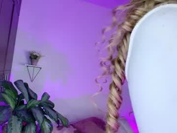 dahnia_cruz live cam on chaturbate