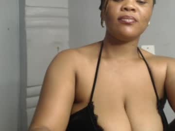 dark_chocoxx on chaturbate