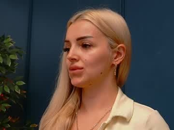 deeavip live cam on chaturbate