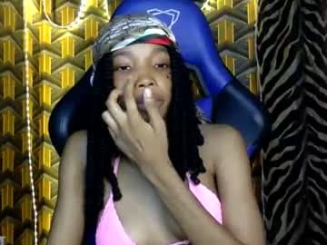 deslimbody90 on chaturbate