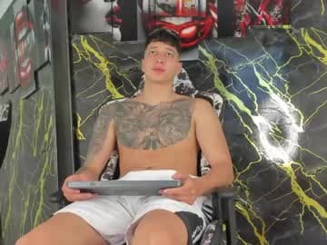 eithan__boy live cam on chaturbate