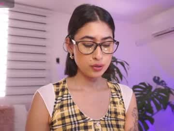 ella_owen live cam on chaturbate