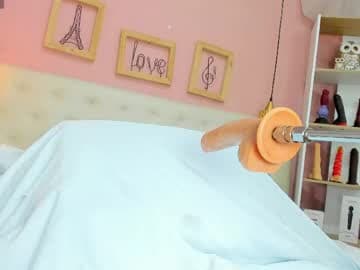 emi_sary live cam on chaturbate