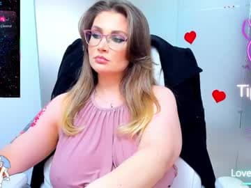 evelyne_rose on chaturbate