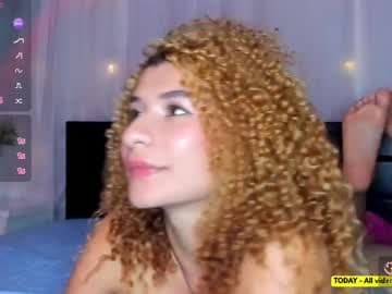 evoletbee live cam on chaturbate