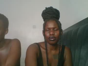 glossybabe77 on chaturbate