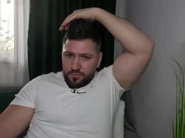 gold_alpha_boy on chaturbate