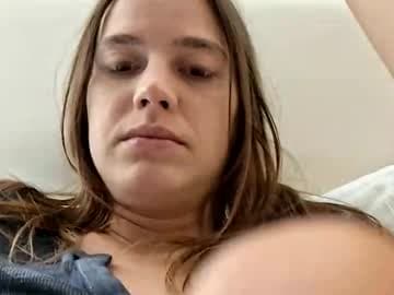 hellokitten123 live cam on chaturbate