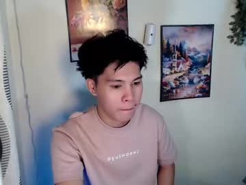 hot_kisser19 on chaturbate