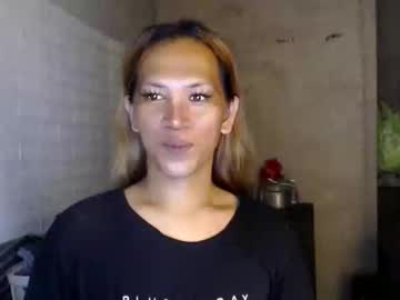 isabellabigcock03 on chaturbate