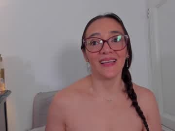 jess1ca_herrera live cam on chaturbate