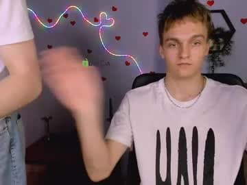 john_lik live cam on chaturbate
