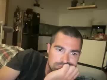 kevinpillobello live cam on chaturbate