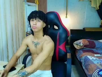 kim_curly_ live cam on chaturbate