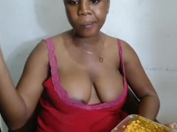 kinkyjuicexx on chaturbate