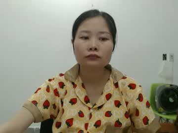 kitti_baby2x on chaturbate