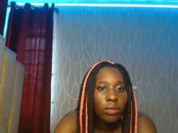 lalisa_manobal live cam on chaturbate