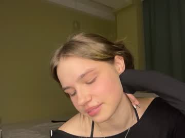 laurineleconey on chaturbate