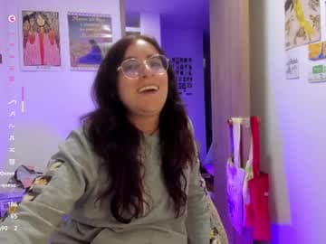 linda_giggle live cam on chaturbate