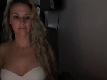 love_on_ on chaturbate