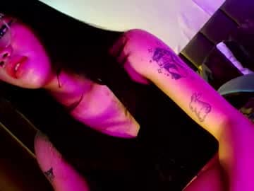 love_seren live cam on chaturbate