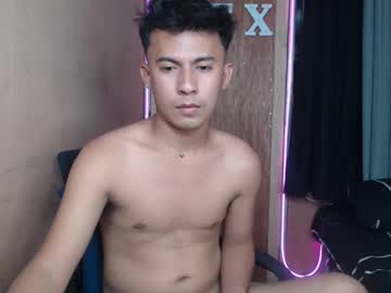 lovetosuckxox on chaturbate