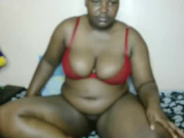 luzremi on chaturbate