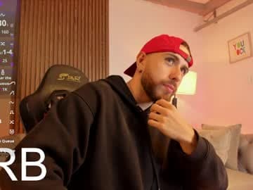 maximo_wolf1 live cam on chaturbate