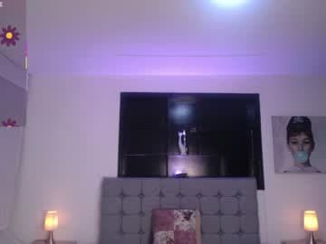 melanny_petite live cam on chaturbate