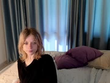 mollysally live cam on chaturbate