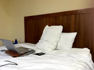 mrmaxiy live cam on chaturbate