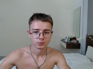 nikikerry_cum_ live cam on chaturbate
