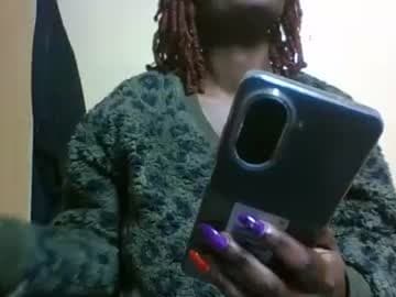 petite_linsey live cam on chaturbate