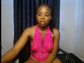 prettyadia live cam on chaturbate