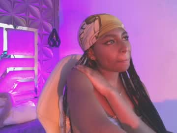 queen_perla_ on chaturbate