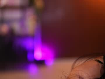 ravennadarcy live cam on chaturbate