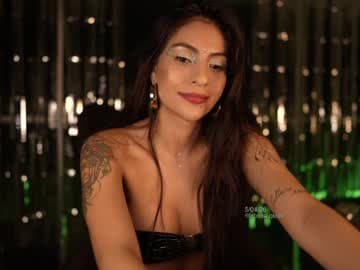 rosseyquiin live cam on chaturbate