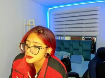 sara_red_x live cam on chaturbate